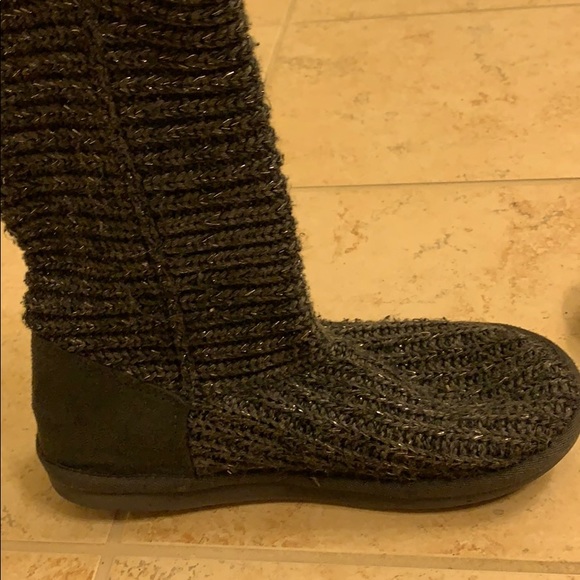 Grey slouchy booties. - Picture 1 of 1